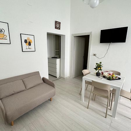 Ballar'Home - Casa Sbriju' Palermo Luaran gambar